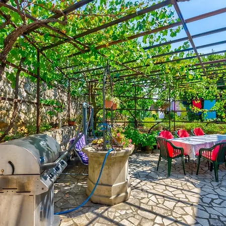 Sobe Frano I Lovro 2 - Hr-10373-02 By Interhome Crikvenica